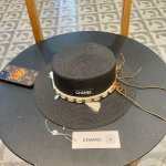 Chanel香奈儿 新款草编遮阳平顶草帽沙滩风，简约大方，百搭单品～出街首选，新款帽型超美腻，新品上架