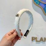 配包装 chanel 香奈儿 最新款小香发箍 新品巨显脸小头箍 网红爆款推荐 搭配高端双 Logo 超精致时尚百搭