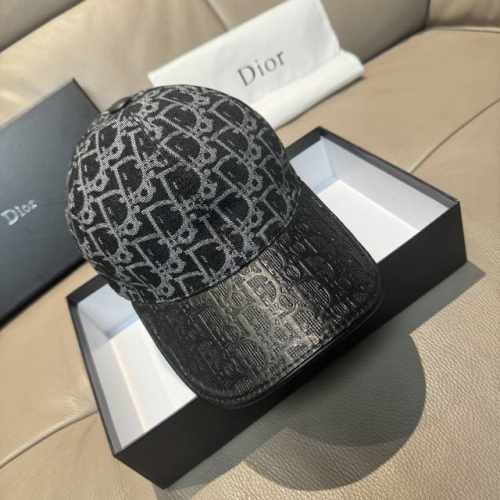 配盒子布袋，Dior 迪奥 新款原单棒球帽， Dior老花拼皮，复古韵味十足，1:1开模订制，原版绸缎布料+头层牛皮，纯棉内里，轻盈透气！质量超赞，基础头围56