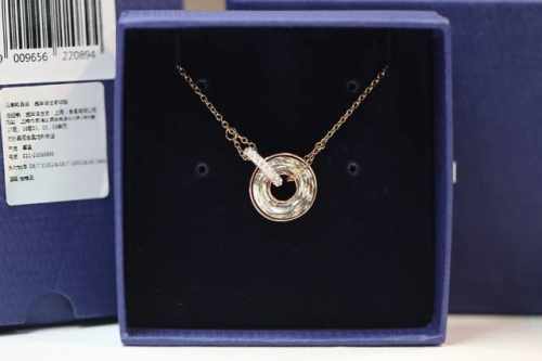 Swarovski 甜甜圈水晶锁骨项链 高品质！配如图全套包装！全国！ 均自家实图拍摄，活动产品数量有限，售完即止！