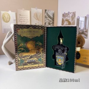 卡萨莫拉蒂皇族 Ml Casamorati Dal1888 Regio, 2011 品牌：卡萨莫拉蒂 属性：中性香 香调：辛辣东方调 前调：薰衣草葡萄柚香柠檬柠