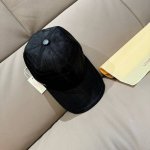 配包装布袋 Lv路易威登新款原单棒球帽 格纹织带 1:1开模订制 原版帆布面料+头层牛皮 格纹风格简约帅气 质量超赞 基础头围56 贴片可调节