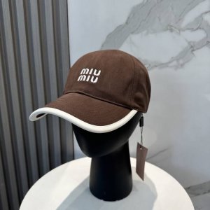 配防尘袋. Miumiu缪缪 新款订单款刺绣棒球帽大牌款超好搭配 赶紧入手