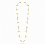V金镀咪金 Vca高级车花钻20花四叶草项链 Cleef&Arpels 四叶草 此系列设计灵动 线条流畅 易于佩戴 展现无限搭配的可能 为每一位女性的生活带来丰