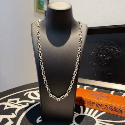 新款 专柜品质 Chrome Hearts克罗心 经典复古经典骷髅头项链 快手 Ins 小红书热门 凹凸造型不同的花纹设计风格 呈现出与众不同 十字架 童军花是