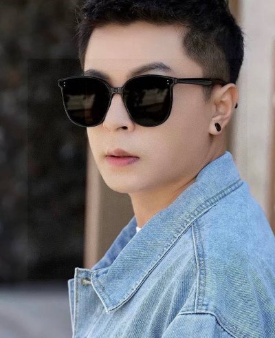 Gucci2025开春新款一体镜 大框太阳镜男女同款 爆款大框尼龙太阳镜 超逼格超酷 镜腿品牌设计感强 Nice~~~ 型号G5603