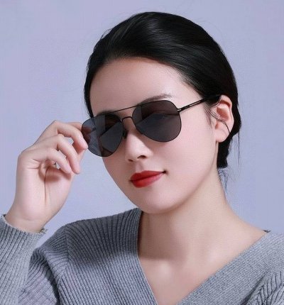 lv 2025新款男女情侣款太阳镜多边形墨镜Ip电镀永不褪色 超轻超有弹性整幅眼镜无螺丝重要的是压不坏 高清尼龙镜片、精湛的工艺 原版材料 休闲大气不挑人的一款