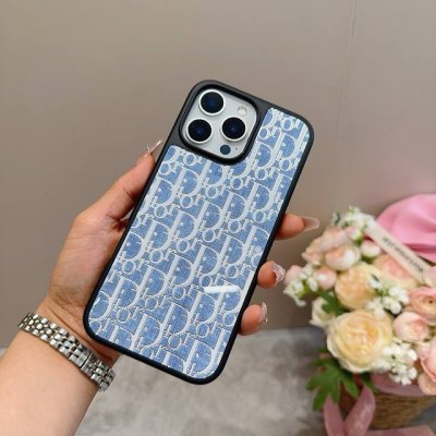 Dior迪奥新品手机壳 牛仔蓝新工艺鎏金工艺玻璃壳 电镀玻璃磁吸手机壳 型号 为了不出现报错型号 请打开本机查看手机设置显示的型号 iphone16pro Ma