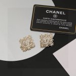 香奈儿耳钉一大波品牌新款耳钉到货 奢华气质风B 大气美丽 大牌Chanel香奈儿风永远经典耐看 精选德国进口925纯银针