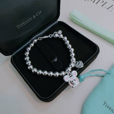 蒂芙尼 Tiffny&Co. 专柜精工银版本手链 明星同款 复古做旧风 原版复刻 纯手工打造 ～正品开模潮流时尚必备 男女均可佩戴 情侣款同款 摇滚朋克银风格