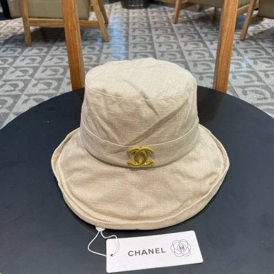 Chanel香奈儿 新款小香风拼接遮阳大沿渔夫帽 独特设计 复古文艺的一款