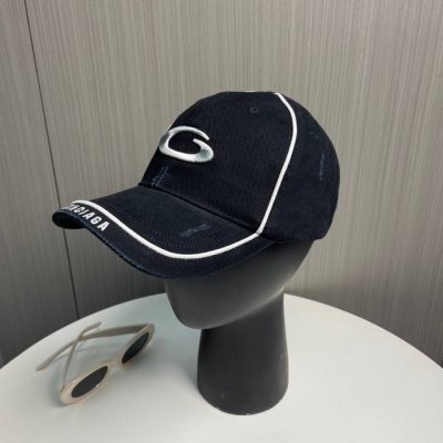 Balenciaga巴黎世家新款刺绣Logo棒球帽 很酷的色系 男女佩戴都有不同Style 第一批抢先出货 巴黎粉必入款