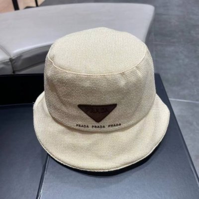 prada普拉达 秋冬新款格纹三角标渔夫帽，出街超好搭配，赶紧入手！