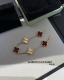 梵克雅宝 Vca 镭射间红玛瑙五花手链 玫金色 V金材质制作，工艺细腻，细节完美，持久保色！ 完美Cnc菱形扣，颜色为玫瑰金，背面推丝纹理，效果绝对可以媲美Zp