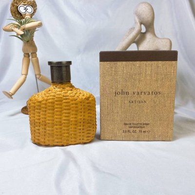 专柜品质 John Varvatos约翰 瓦维托斯艺术工匠 黄藤编 男士淡香水Edt 75Ml 香调：柑橘馥奇香调 前调：克里曼丁红橘蜜橘百里香马郁兰 中调：橙