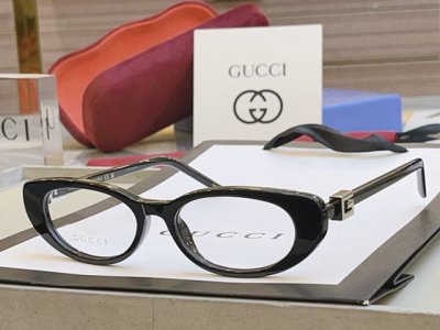 gucc* 古驰新款眼镜架，Model：Gg1680S，Size:52口17-140 M