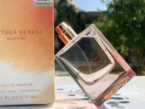专柜品质 bv葆蝶家幻境香水 宝缇嘉 幻觉女士 Bottega Veneta Illusione 90Ml香调:木质花香调前调:香柠檬黑加仑中调: 橙花 无花果