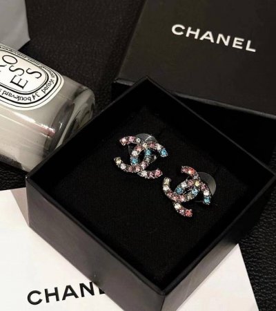 Chanel香奈儿水晶彩钻字母组合耳环黑色彩钻耳环 娜扎同款时尚潮流 独特抢眼 超级无敌美[色色R]Chanel ♀ 仙女耳钉耳钉控的我对这副耳环的喜爱度 终于