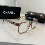 chanel香奈儿新款太阳镜，光学镜各大时尚名媛挚爱，