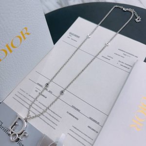 Dior新款 迪奥项链原单货专柜新款开模复古潮流时尚必备 男女均可佩戴 情侣款同款 摇滚朋克泰银风格 复古元素 潮流百搭 官网同款项链最新款链条档次更高明星经典