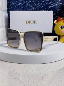 Dior迪奥 2025新款防晒太阳眼镜女款夏高级感抗Uv大脸 女士偏光墨镜