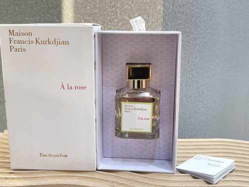 专柜品质 弗朗西斯 库尔吉安玫瑰70Ml maison Francis Kurkdjian A La Rose 2014 I La Rose 香调:花香调 前调