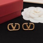 编号Ved0023 华伦天奴耳钉V字光面迷你
