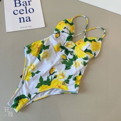 特 P Dg新款高弹力健身瑜伽服运动套装~塑腰小背心 带胸垫 +修身提臀显瘦打底裤脚 码数：Sm L X L