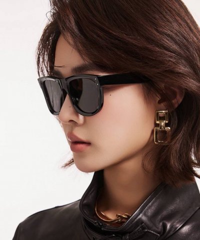 Gucci 2025开春新款 潮流爆款 时尚方框偏光太阳镜 高品质 佩戴舒适 网红潮款墨镜 型号：G9108