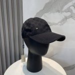 gucci古奇新款原单棒球帽， 专柜1:1开模订制，原版帆布面料+头层牛皮，轻盈透气！基础头围56，贴片可调节。