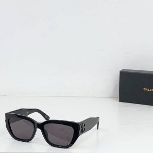 Balenciaga mod Bb0361 size 56-17-130
