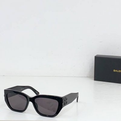 Balenciaga mod Bb0361 size 56-17-130