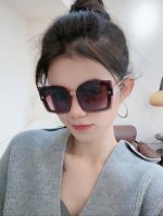 Dior2025新款偏光太阳镜 款式多 经典的方框设计 不挑脸型 无论搭配大衣还是连衣裙都非常显气质 偏光镜片预防紫外线配 型号Cd1210