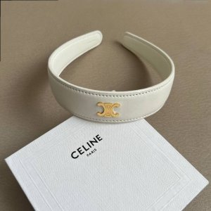 Celine 赛琳发捆 一直是简约时尚界的标杆大胆的设计 百看不厌搭配起来更Fashion