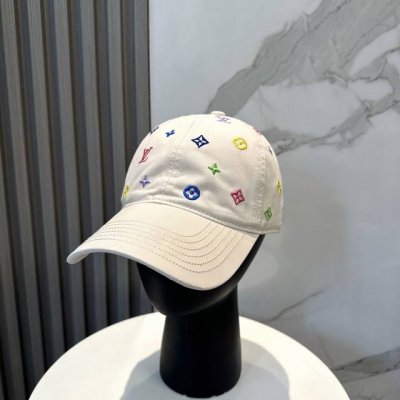lv路易威登 高版出货 刺绣字母棒球帽 非常经典的经典 流行的复古美 四季可用 出门必备 非常显脸小