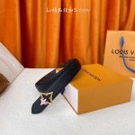 Louis Vuitton 新款顶级品质 荔枝纹压花搭配咖色经典印花 精品挂扣 精工制作 细节看图 实物拍摄 高端奢华 宽度3.0Cm
