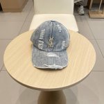 圣罗兰Saint Laurent 官网对版棒球帽，请认准高端品质市场唯一细节对版，小红书推荐，时尚百搭，众多明星都喜欢的一款，非常爆，非常火，非常好看！