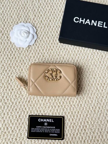 chanel香奈儿卡包零钱包里外全皮 专柜款式 做工细节无可挑剔 坚持高品质 款号: P1250 尺寸:11.5X8Cm