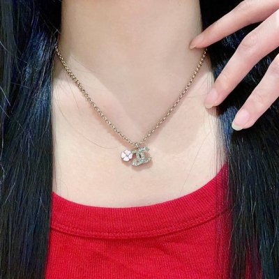 香奈儿山茶花双C项链