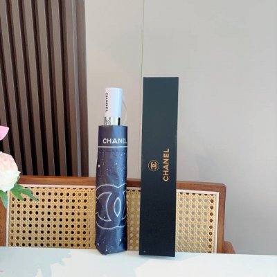 Chanel 香奈儿 三折手开折叠晴雨伞 做工精细 气质 时尚 炒鸡好看！防紫外线 人手必备 ！