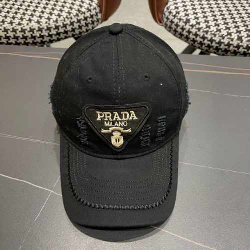 Prada 普拉达牛仔布倒三角破洞棒球帽，秀场同款，面料柔软舒适 百搭休闲款，闭眼