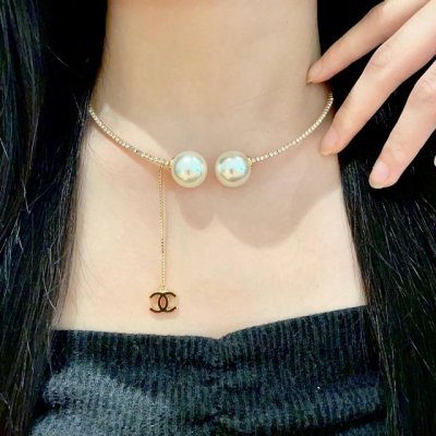 chanel香奈儿 中古 双C项链小香家的款式真心无需多介绍每一款都超好看，精致大方，非常显气质。