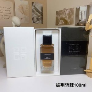 专柜品质 披荆斩棘Lame Merci Ml Givenchy纪梵希高定香水 香调：木质东方调 气味成分：印蒿香根草 初喷像什么东西发酵了的味道，但不难闻，大约