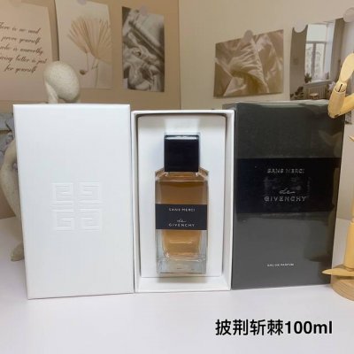 专柜品质 披荆斩棘Lame Merci Ml Givenchy纪梵希高定香水 香调：木质东方调 气味成分：印蒿香根草 初喷像什么东西发酵了的味道，但不难闻，大约
