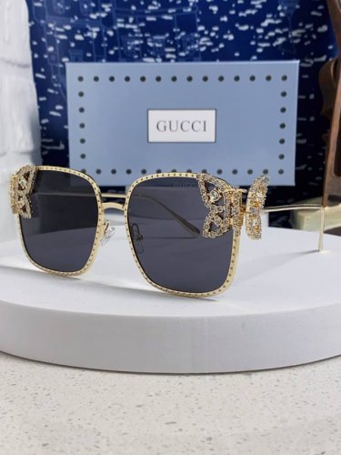 gucci古奇 2025新款方形钻石时尚太阳眼镜蝴蝶镶钻简约墨镜方框 女士墨镜