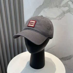 miumiu新款素色棒球帽 当下爆热的色系-街头感十足 潮流百搭 小红书种草 毒药 get上你们的男朋友 一起Cool