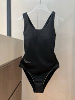 dior 连体泳衣适合多种场景的游泳衣 海边 游泳池 温泉 水上乐园 漂流都可以内搭外穿也完全可以 面料 透气舒适 速干弹性的游泳衣更加帖肤易清洗 S M L