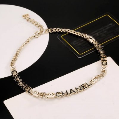 项链Chanel 小香 字母项链 代购级别 一比一打造 除了惊艳还是惊艳，巨美巨好看，巨巨重工，巨巨无敌简约大方日常款，风格永存，经典永在，如若想回归简约经典，