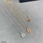 P150 厚实版 Hw海瑞温斯顿迷你吊牌项链，高级 珠宝 到货啦，珠宝采用最顶尖的 进口5A钻 栩栩如生，精工的切割高端定制925纯银镶嵌高碳钻 Bling B
