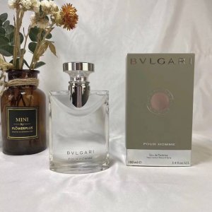 专柜品质 专柜宝格丽原版大吉岭茶Bvlgari pour Homme男士香水100Ml, 前调：醛薰，衣草橘子，茶叶肉豆蔻香，柠檬橙花 中调：仙客来芫荽康乃馨鸢